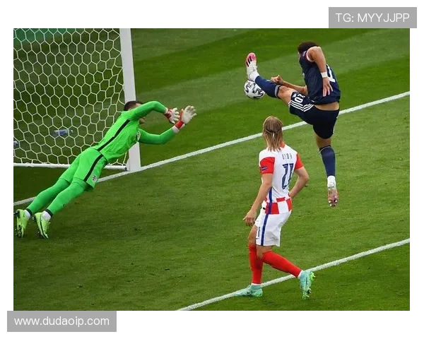 克罗地亚国家队足球明星的辉煌历程与传奇故事探秘