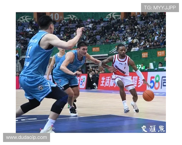 南京篮球队展现强大实力大满贯赛事点评与分析