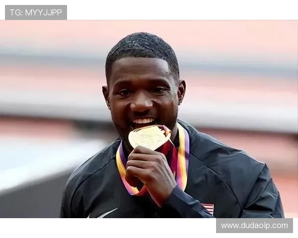 足球明星贾斯汀的传奇人生与绿茵场上的辉煌成就揭秘